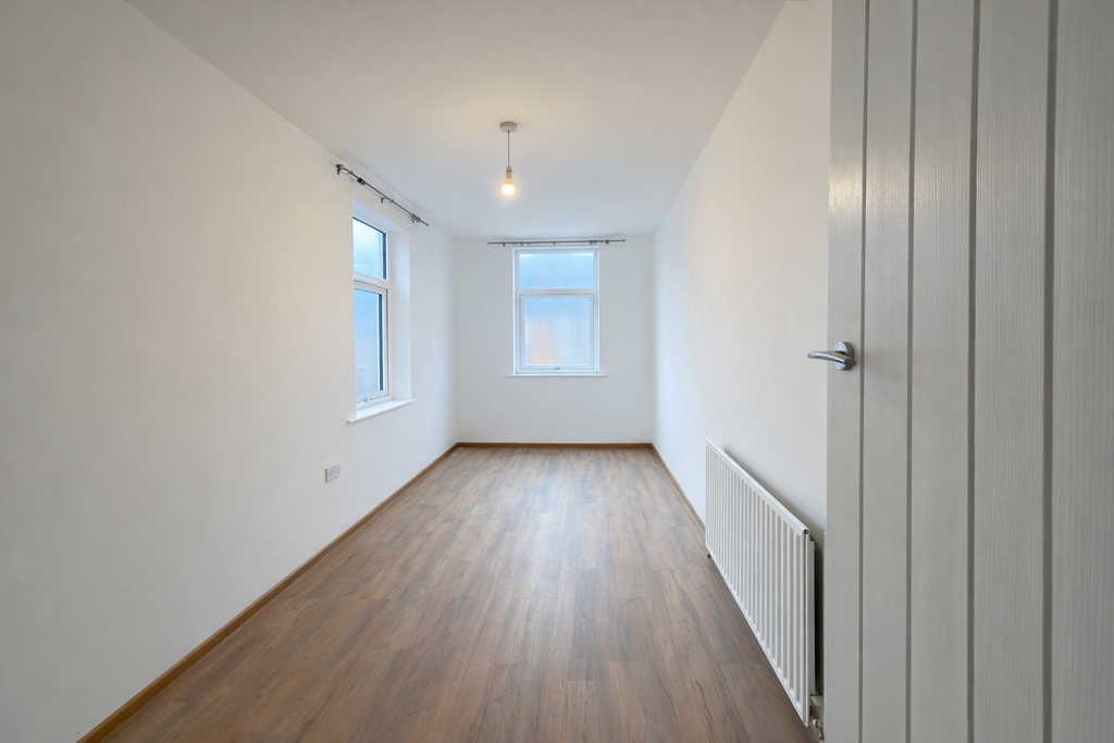 Property photo 2 of 3