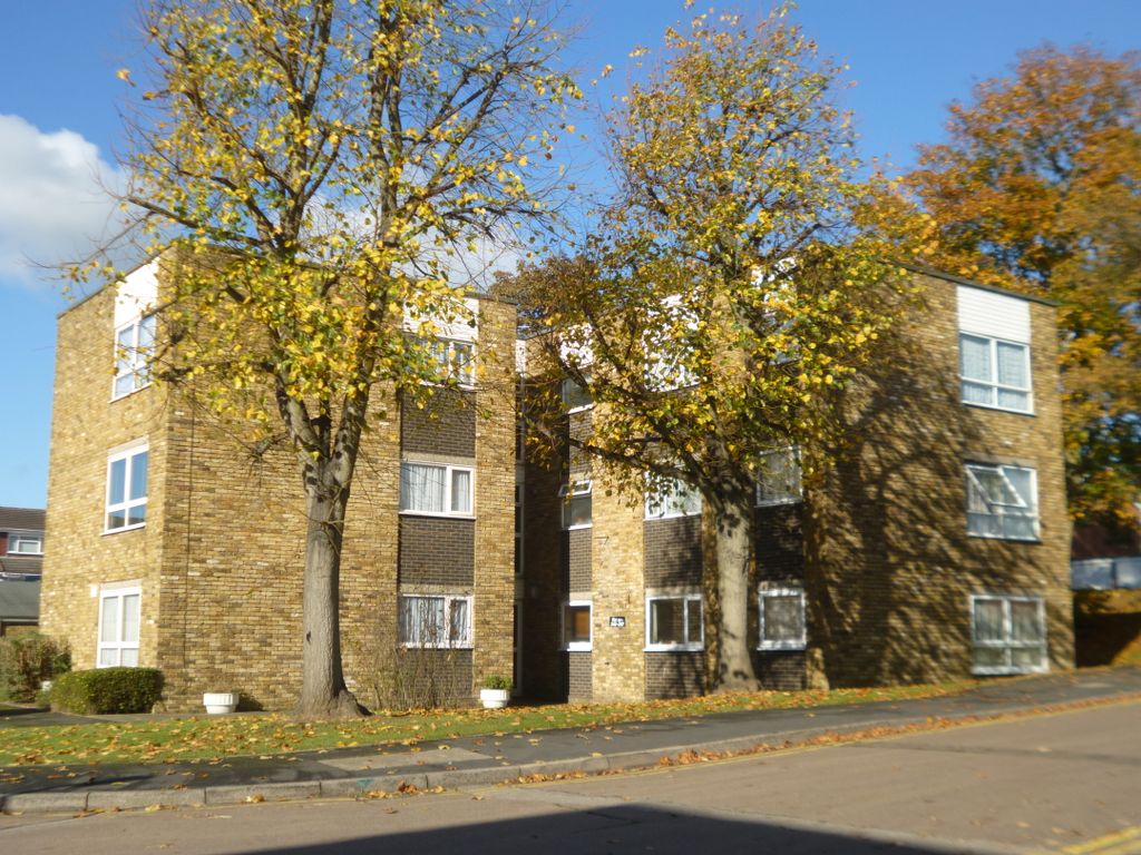 Property photo 1 of 6 1 Bed Flat To Rent Lampits, Hoddesdon
