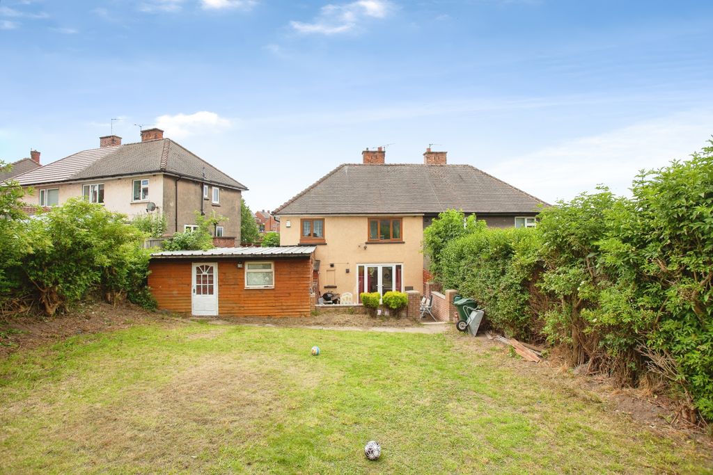 Property photo 2 of 15