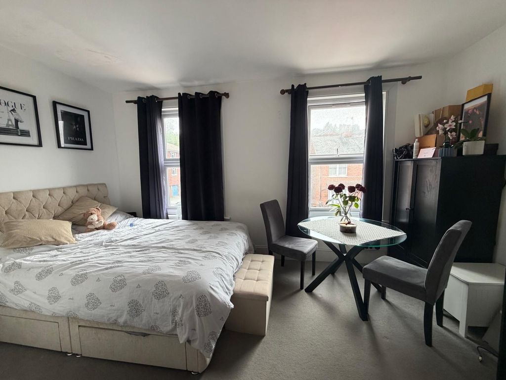 Property photo 2 of 4