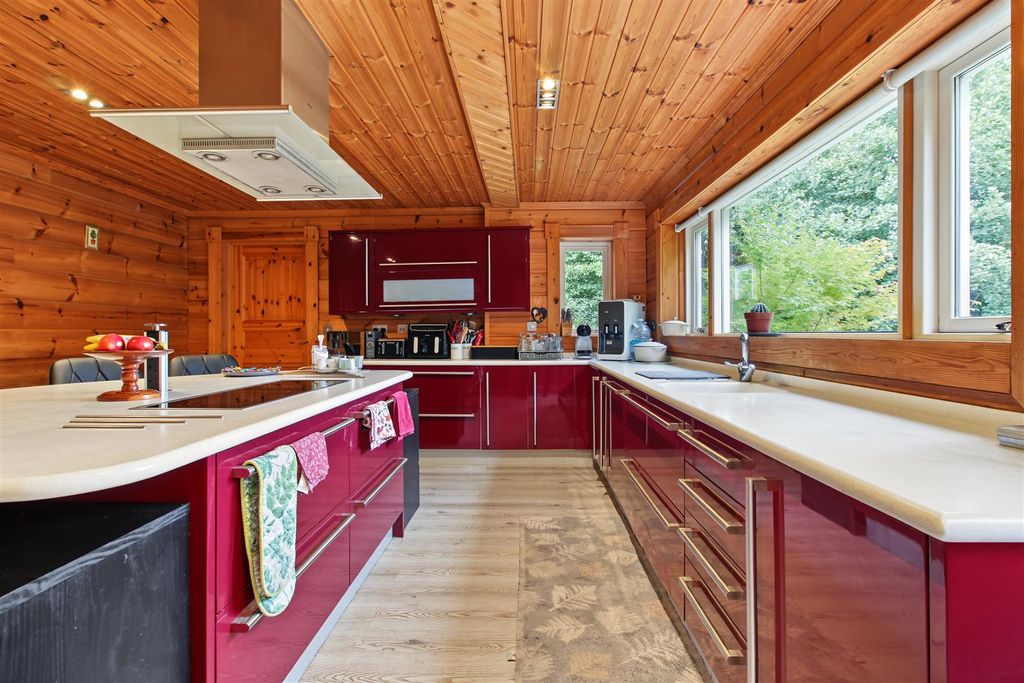 Property photo 2 of 37 Kitchen