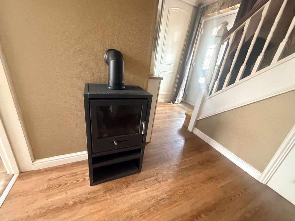 Property photo 3 of 23