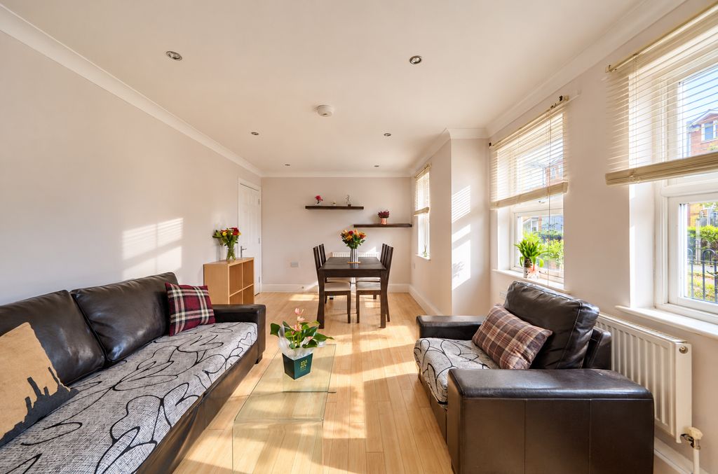 Property photo 1 of 18 Reception Room