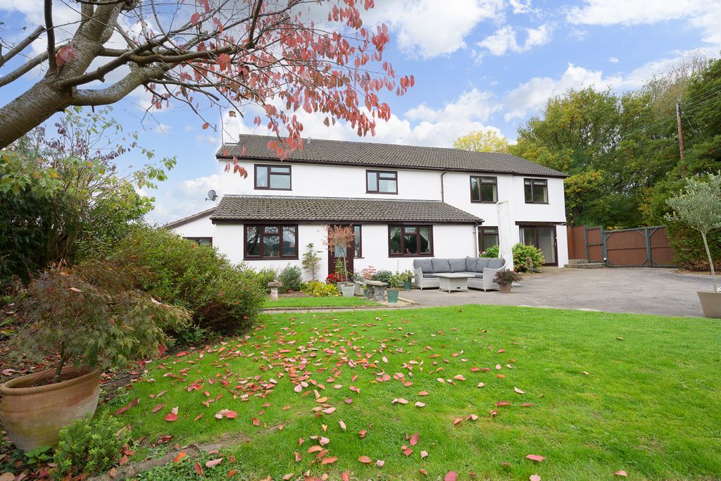 Property photo 1 of 27 Rose House-52