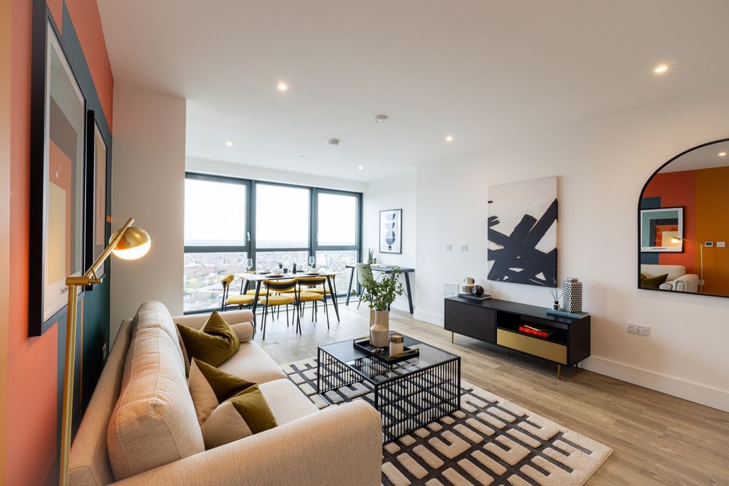 Property photo 2 of 11