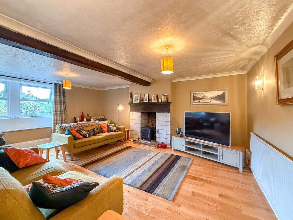 Property photo 2 of 23