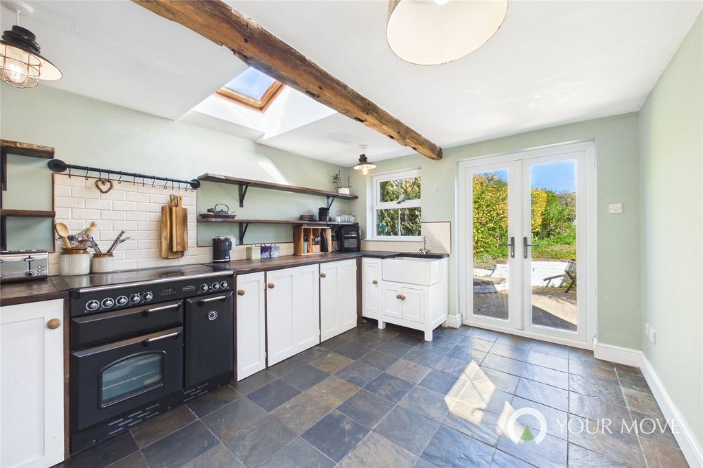 Property photo 3 of 21 Picture No. 03