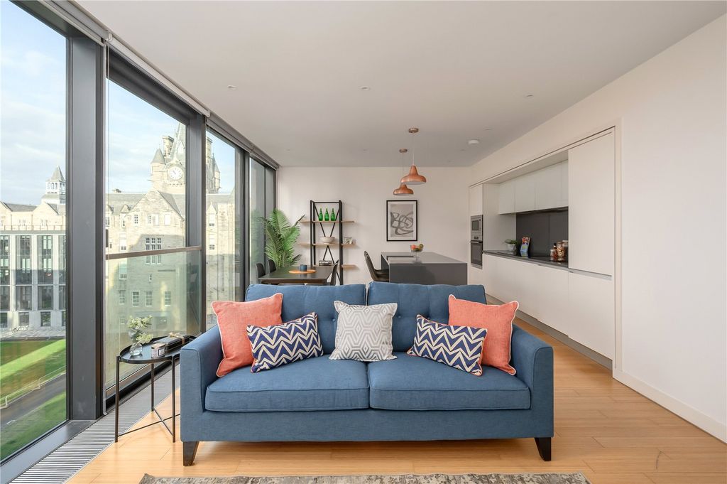 Property photo 3 of 14 Picture No. 06