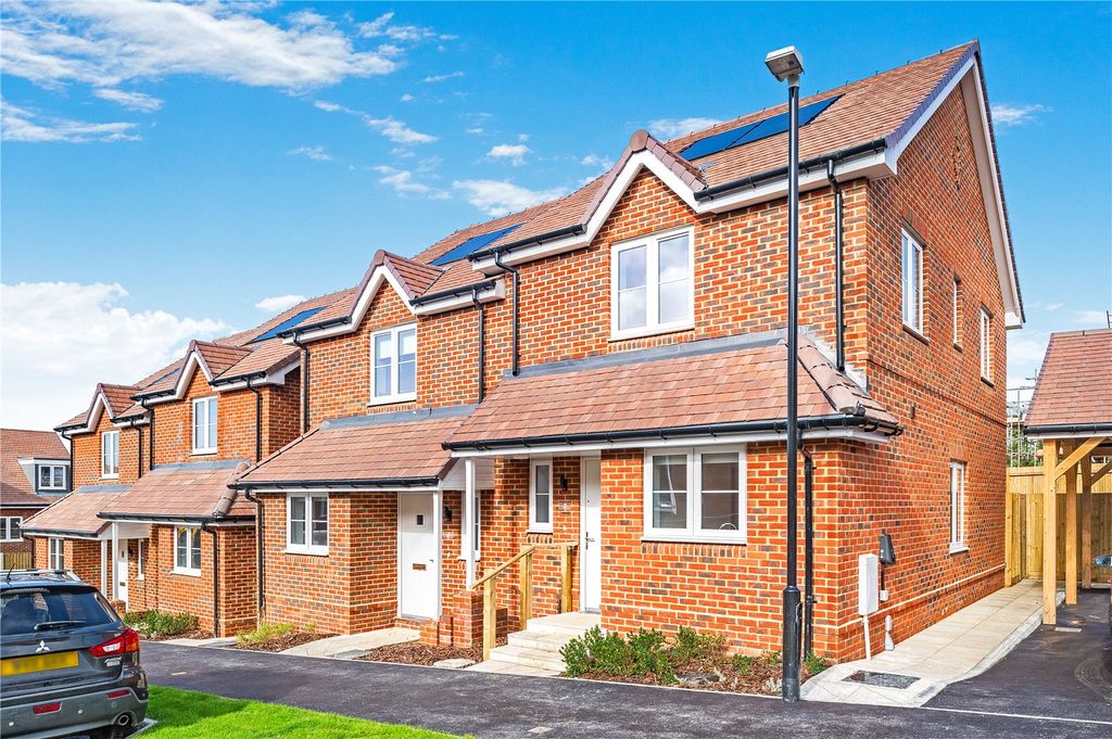 Property photo 1 of 6 External