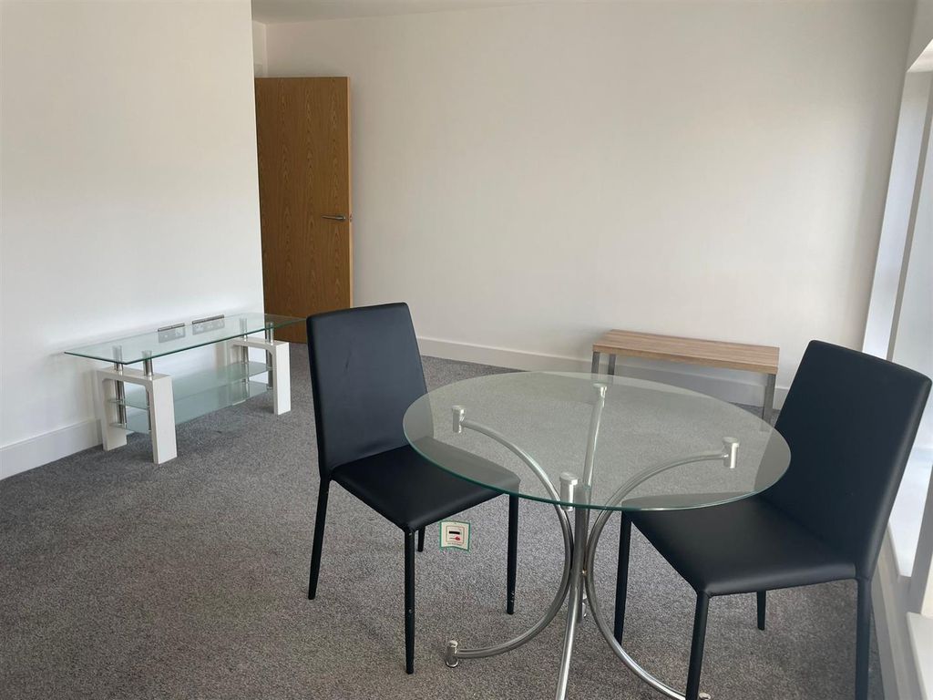 Property photo 3 of 7 Photo-2025-07-11-09-40-08.Jpg