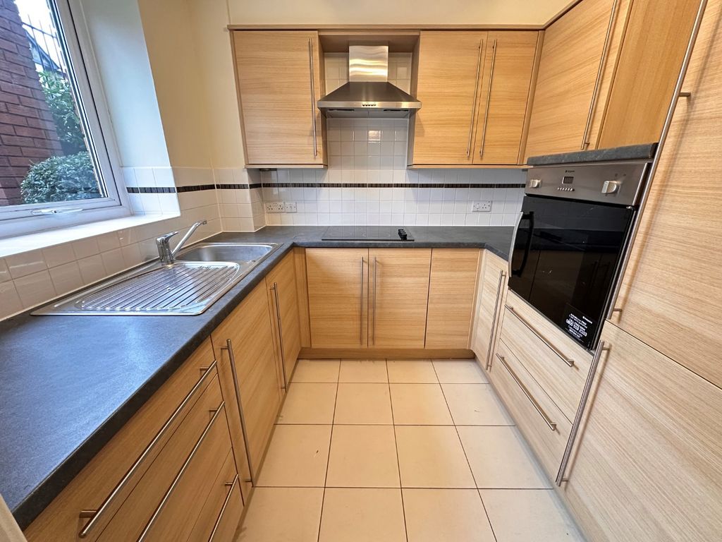 Property photo 2 of 9 3676294