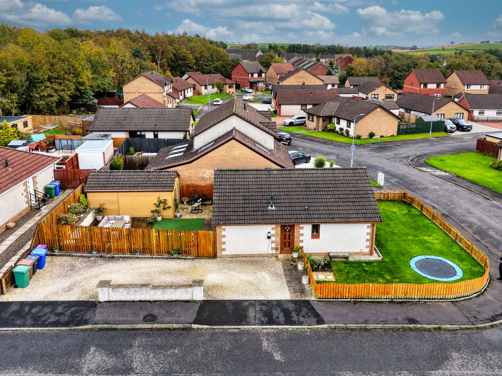 Property photo 2 of 19 Dronee