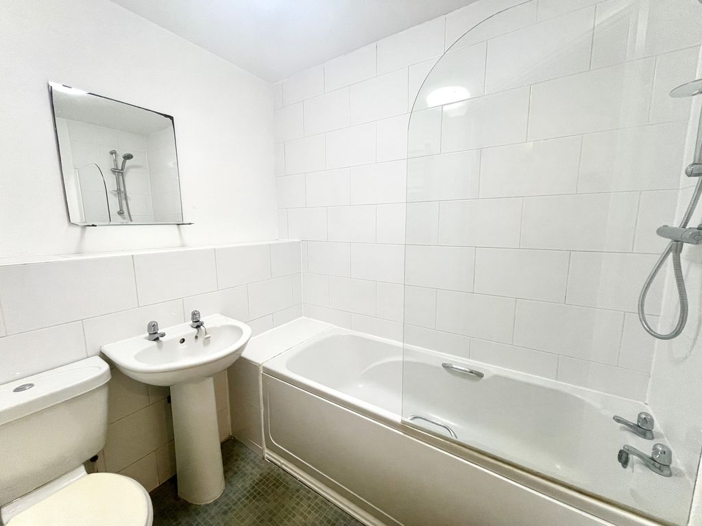 Property photo 1 of 2