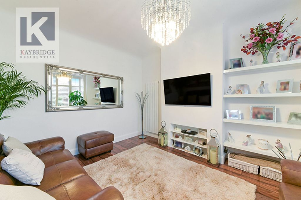 Property photo 3 of 18 Langley Avenue, Worcester Park