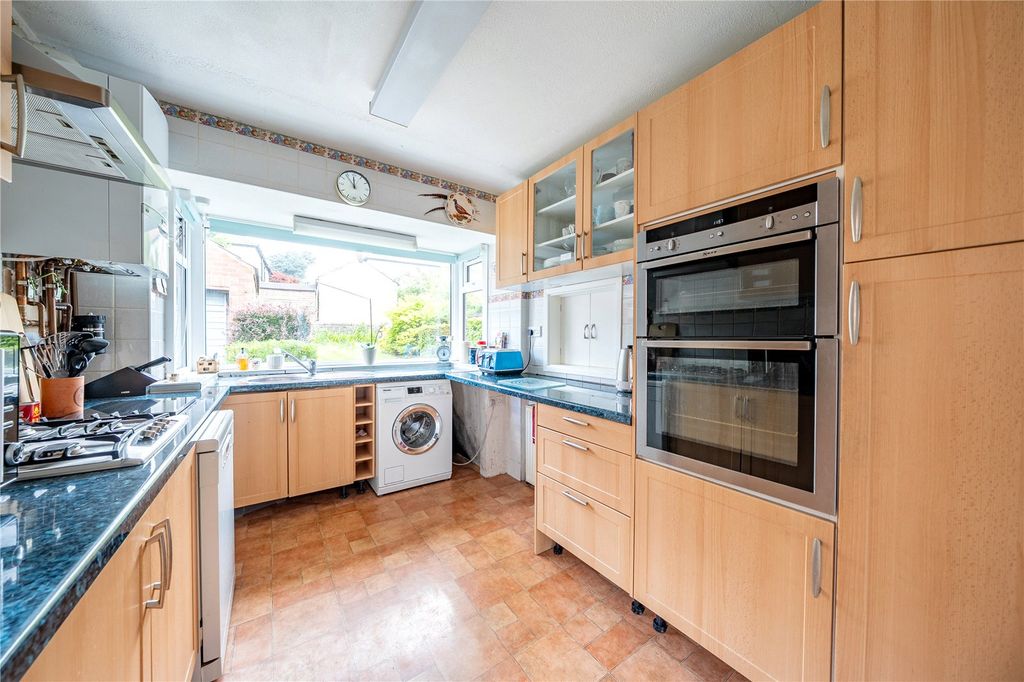 Property photo 2 of 18 Picture No. 19