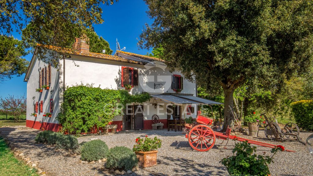 Property photo 2 of 39
