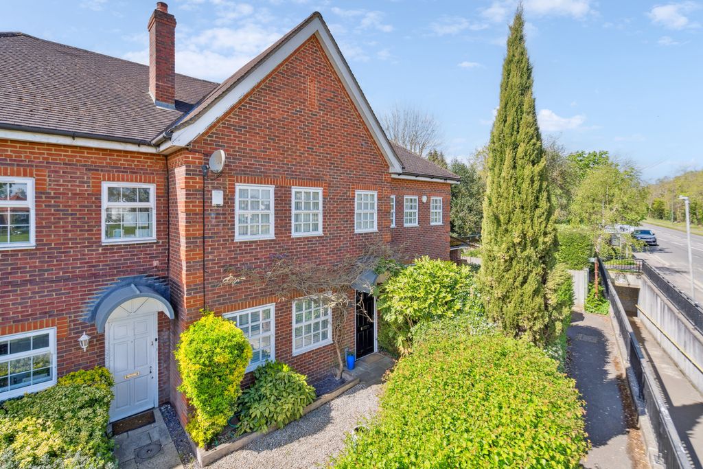 Property photo 1 of 17 Picture No. 05
