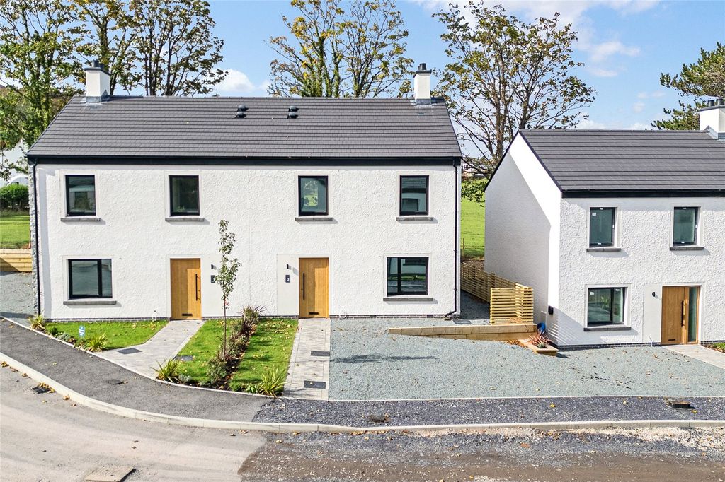 Property photo 2 of 14 Front