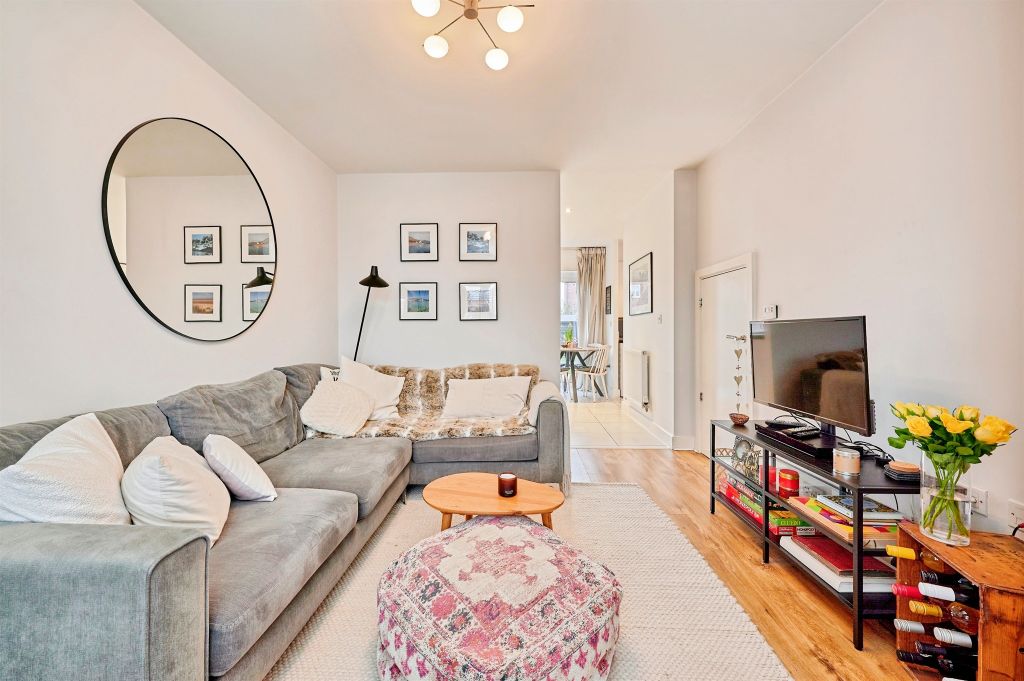 Property photo 3 of 14