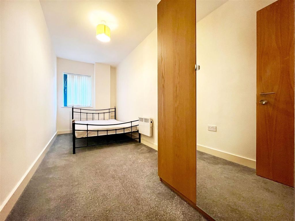 Property photo 3 of 9