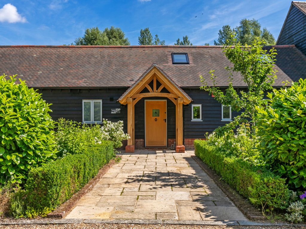 Property photo 1 of 42