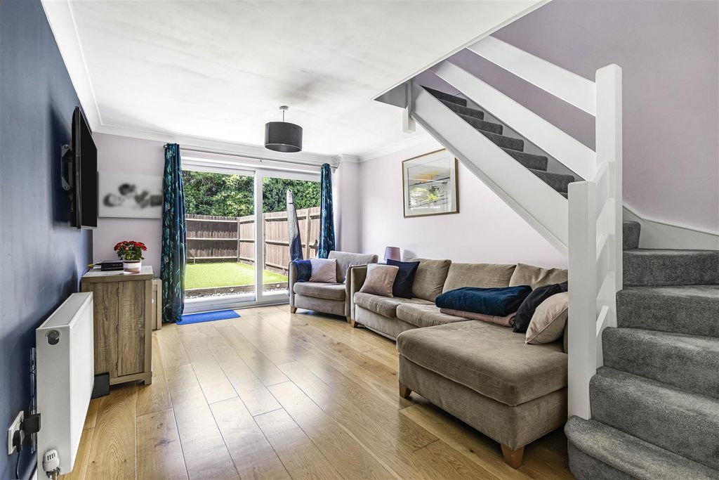 Property photo 2 of 14 13_52162.Jpg