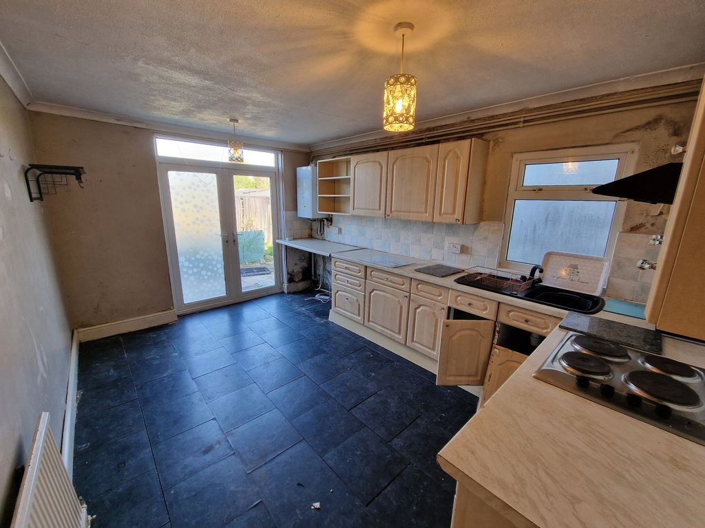 Property photo 2 of 12 Image 1