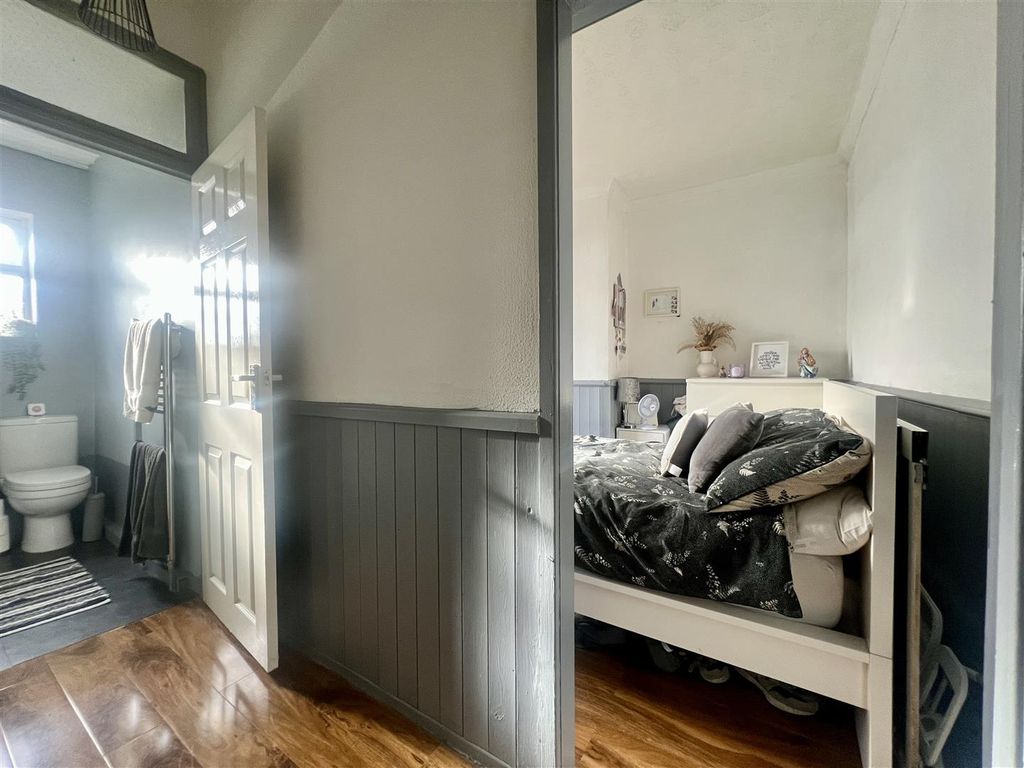 Property photo 3 of 8 Img_1490.Jpeg