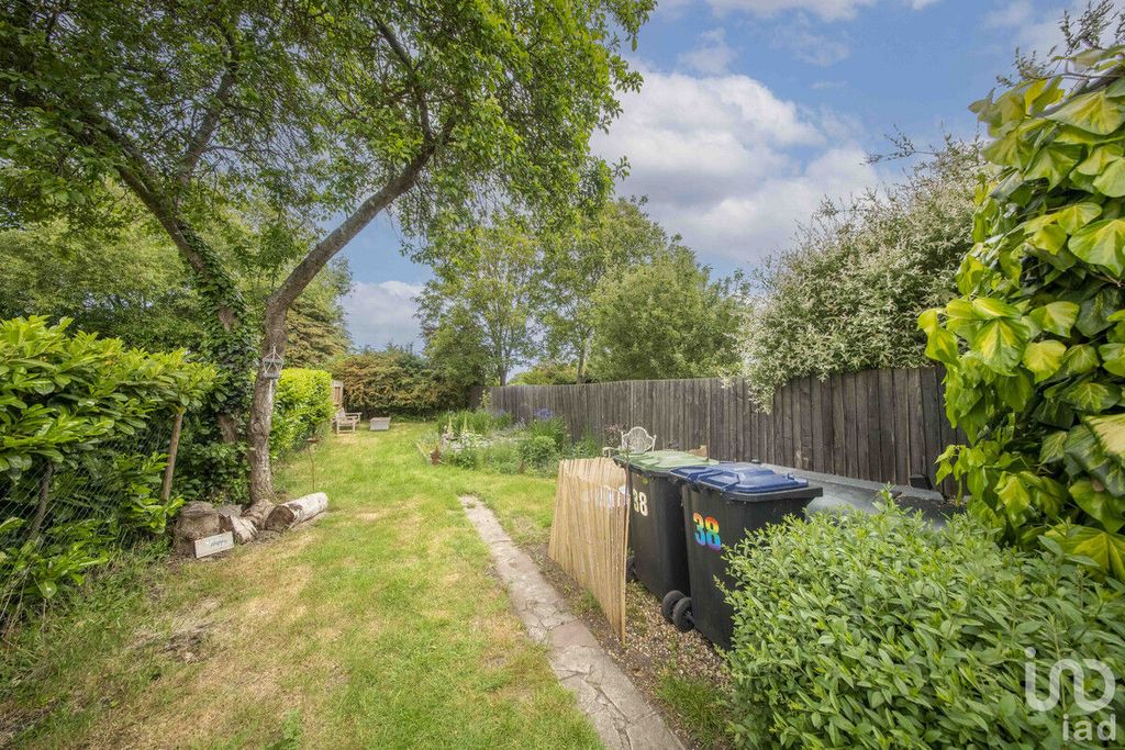 Property photo 2 of 29