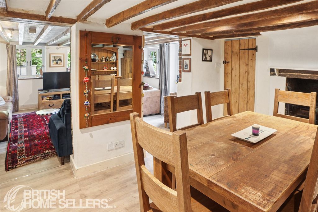 Property photo 3 of 17 Picture No. 04