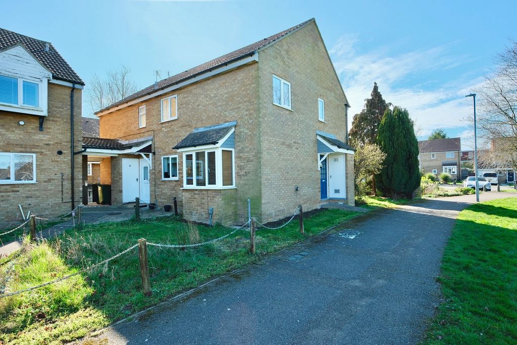 Property photo 1 of 12