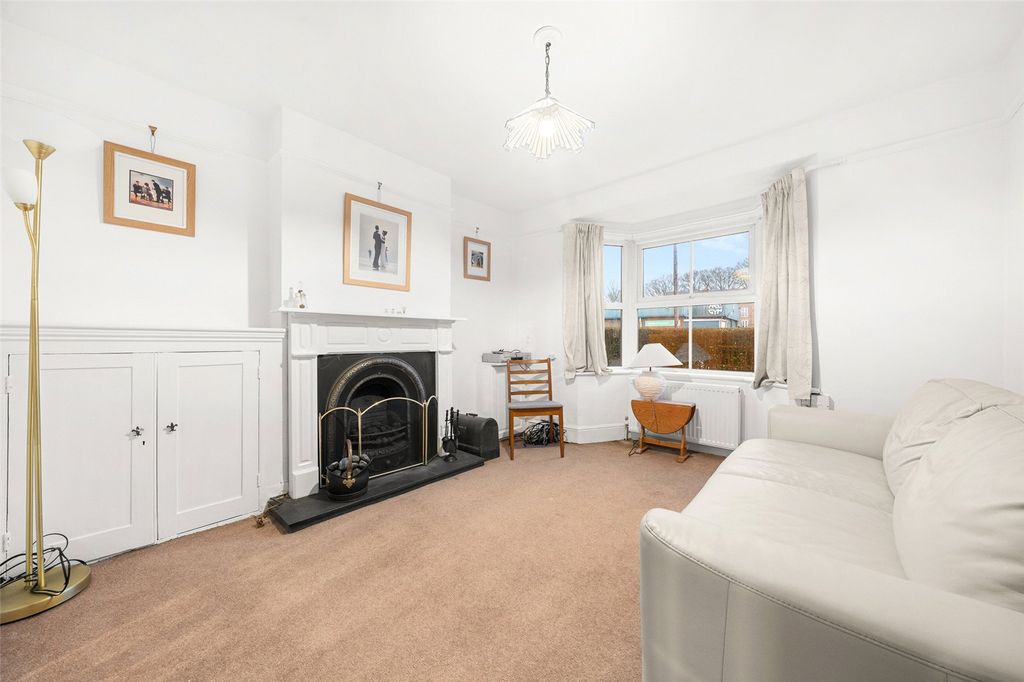 Property photo 3 of 13 Picture No. 02