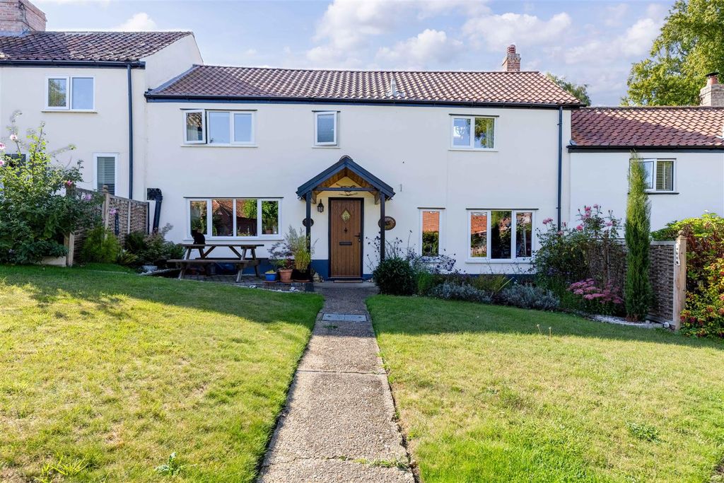 Property photo 1 of 18 Front Aspect