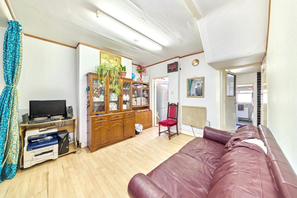 Property photo 2 of 15 Image 1