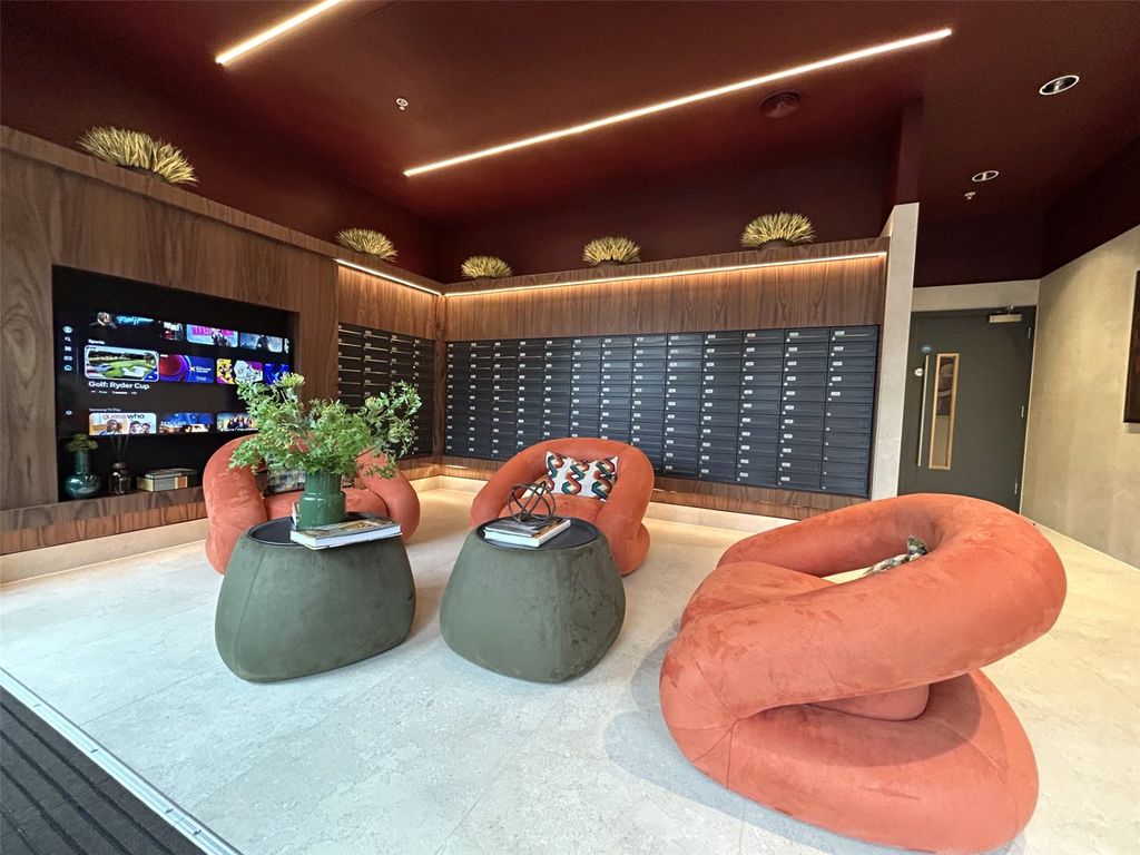 Property photo 1 of 29 Picture No. 01