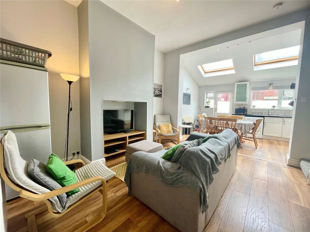 Property photo 1 of 15 Sitting Room