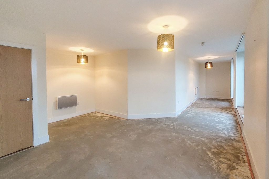 Property photo 2 of 11 60 Alderney House, Ferry Court, Cardiff, Cf11 0Jt