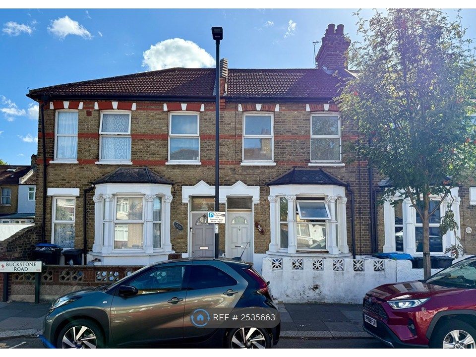 Property photo 3 of 25