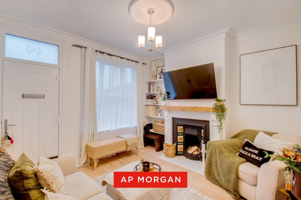 Property photo 2 of 14 Picture No. 27