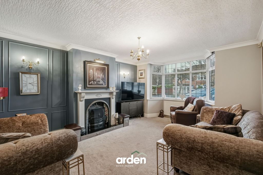 Property photo 2 of 26