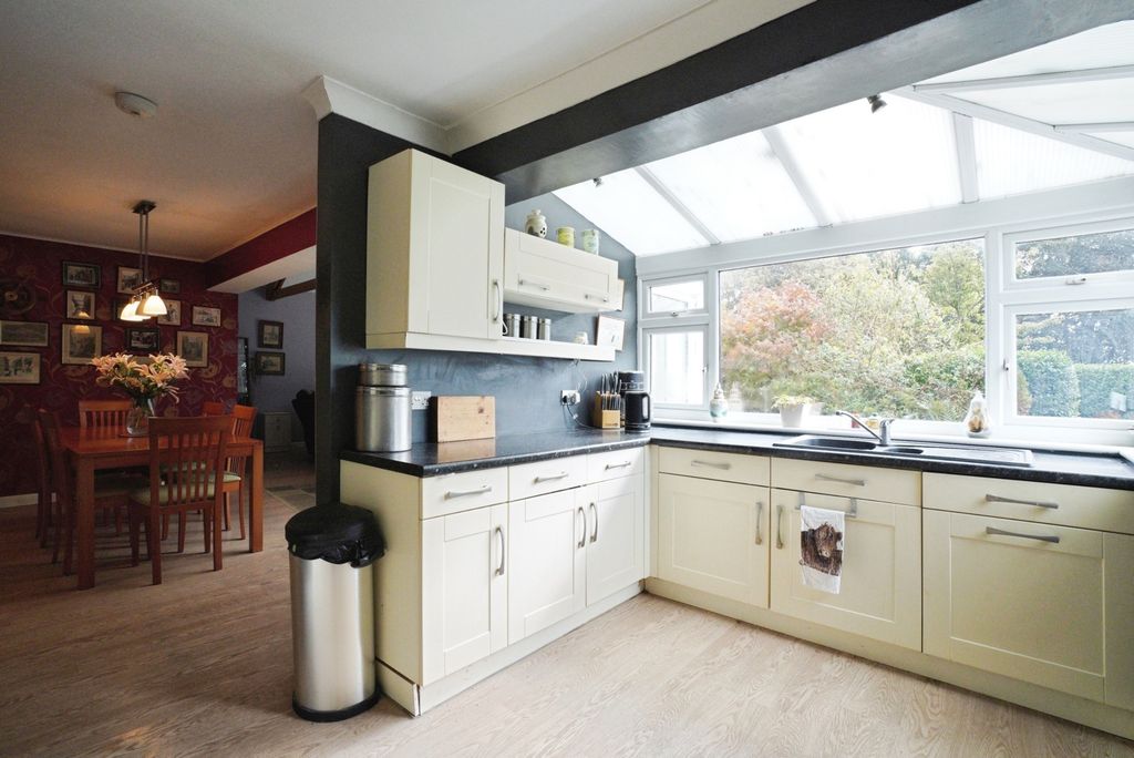 Property photo 2 of 17 Photo