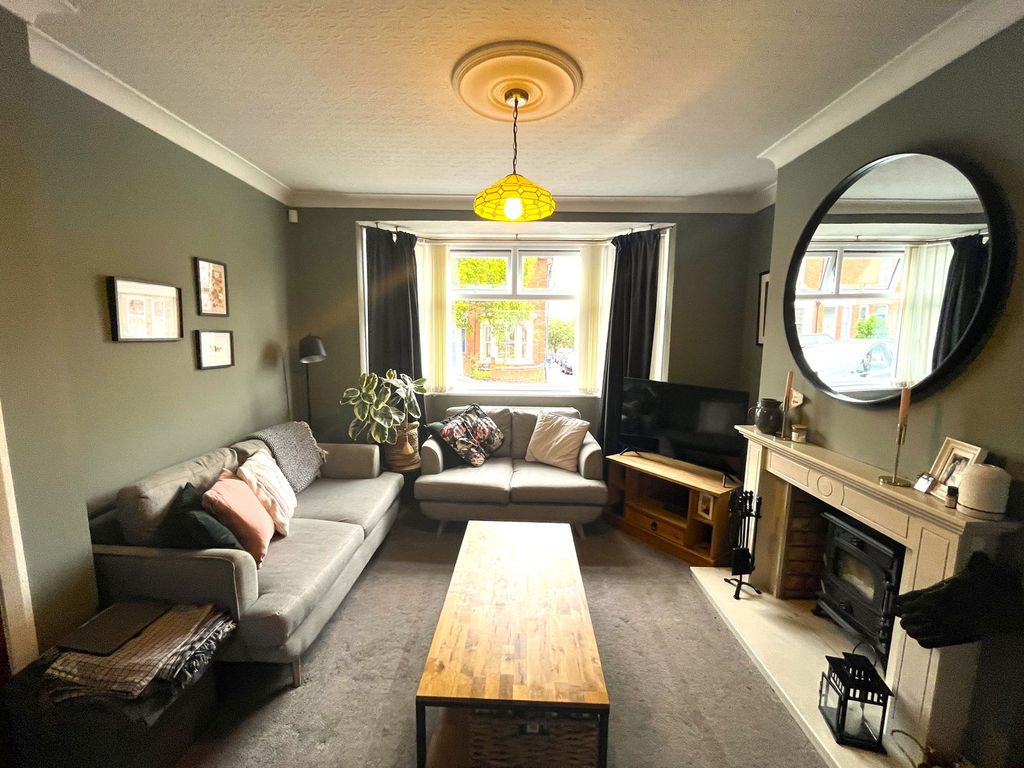 Property photo 2 of 11