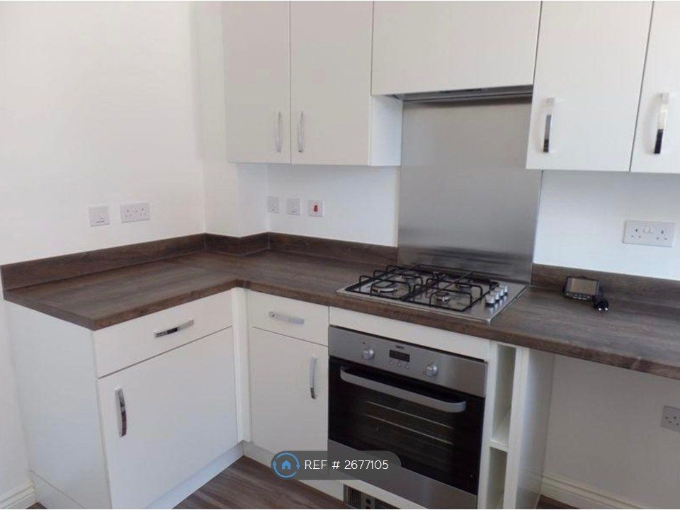 Property photo 2 of 7 Kitchen