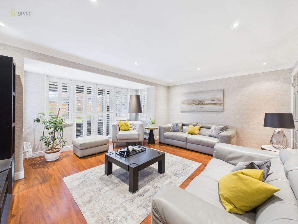 Property photo 3 of 23 Cam04914G0Pr0359Still009