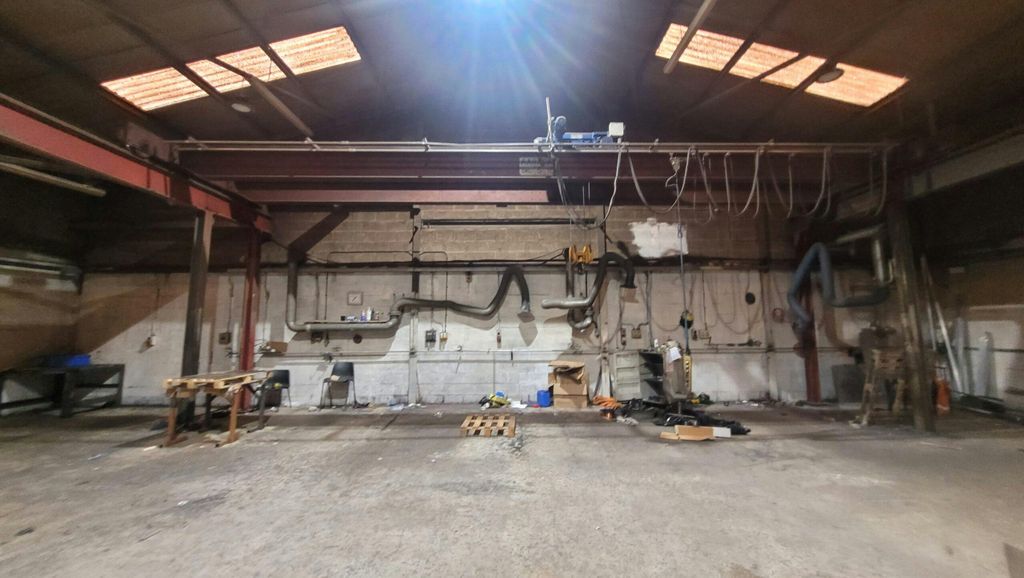 Property photo 3 of 28 Image 3