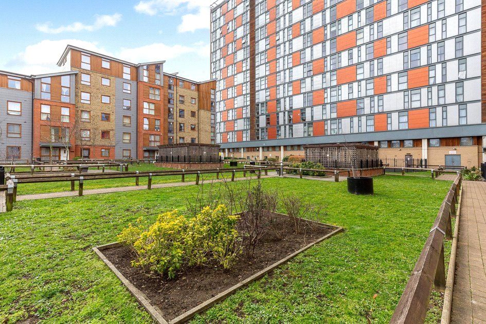 Property photo 1 of 12 Picture No. 17