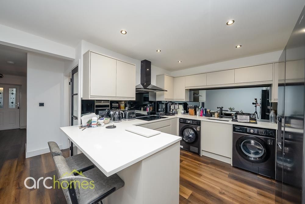 Property photo 3 of 31 Dsc09896-Edit.Jpg