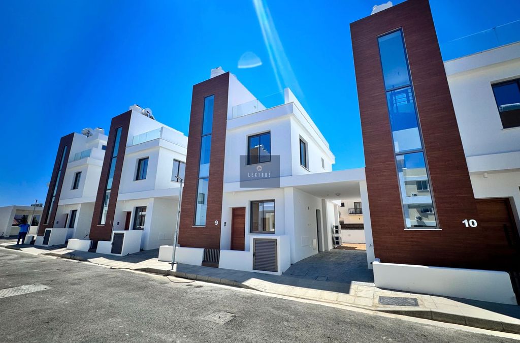 Property photo 3 of 10