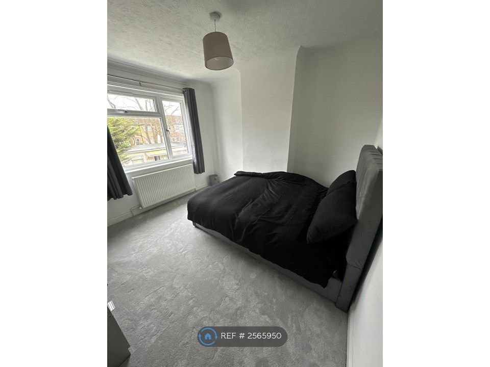 Property photo 1 of 4