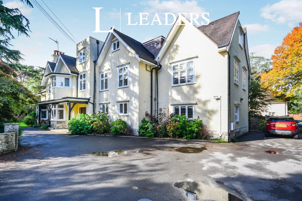 Property photo 1 of 17 Outside